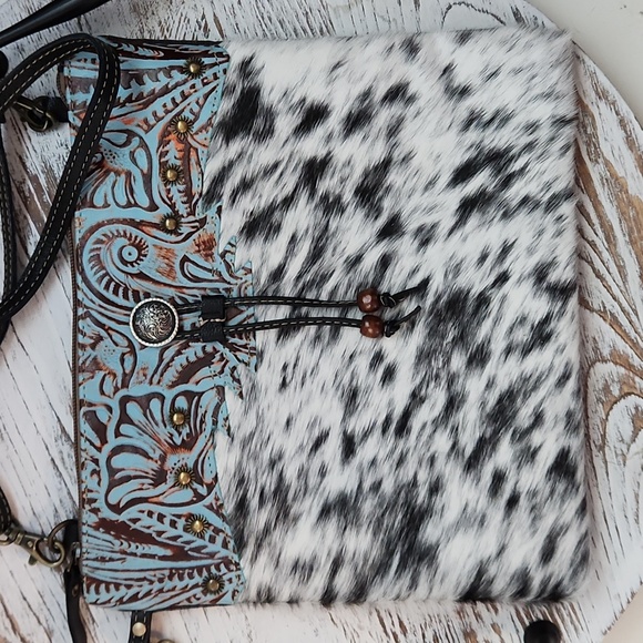 Myra Tooled Bag - Picture 2 of 4